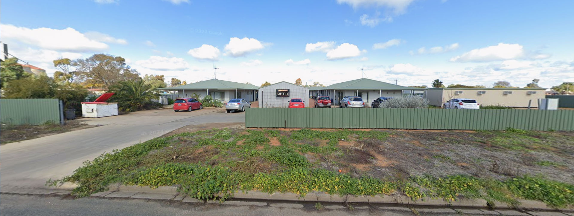 Sunshine Motel